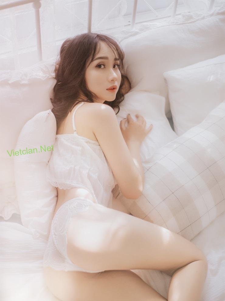 99+ Ảnh Gái Xinh Hot Girl Mặc Đồ Ngủ Sexy Siêu Mỏng Xuyên Thấu