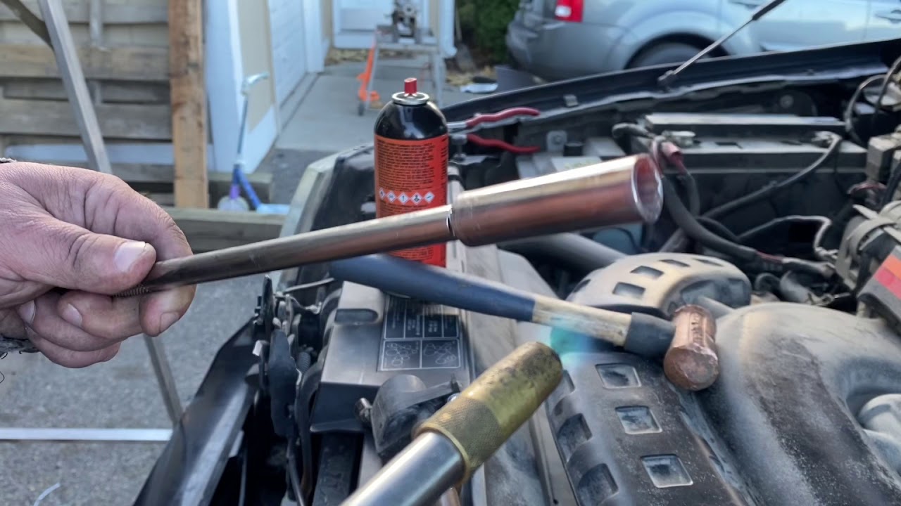 How To Remove A Rounded Off Spark Plug