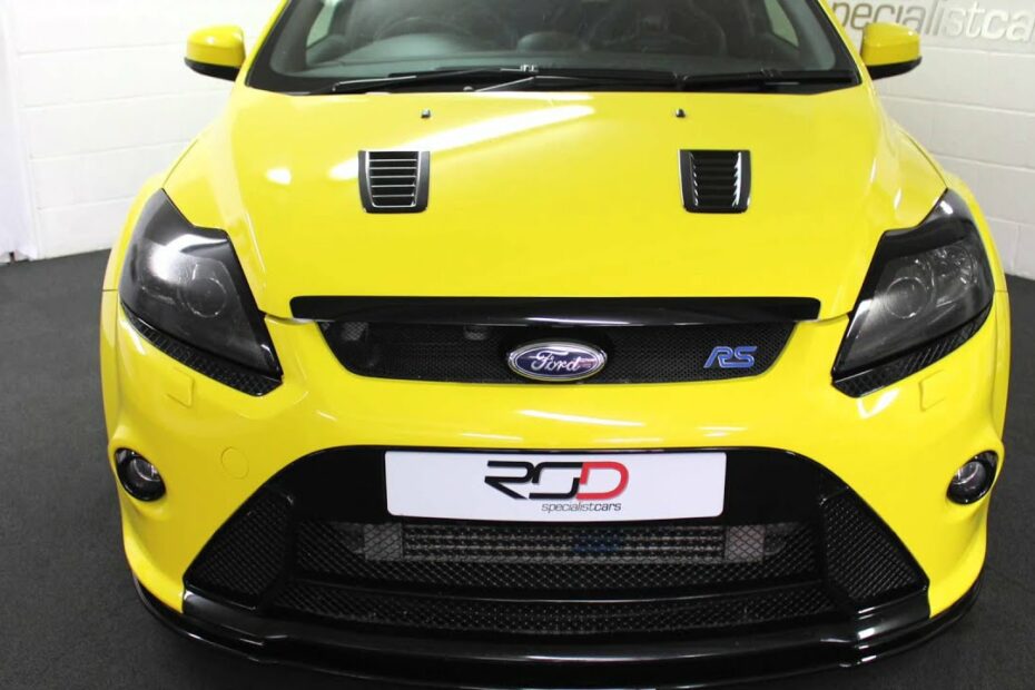 Ford Focus Rs Yellow: Sự Tinh Hoa Của Màu Vàng Trong Dòng Xe Đẳng Cấp