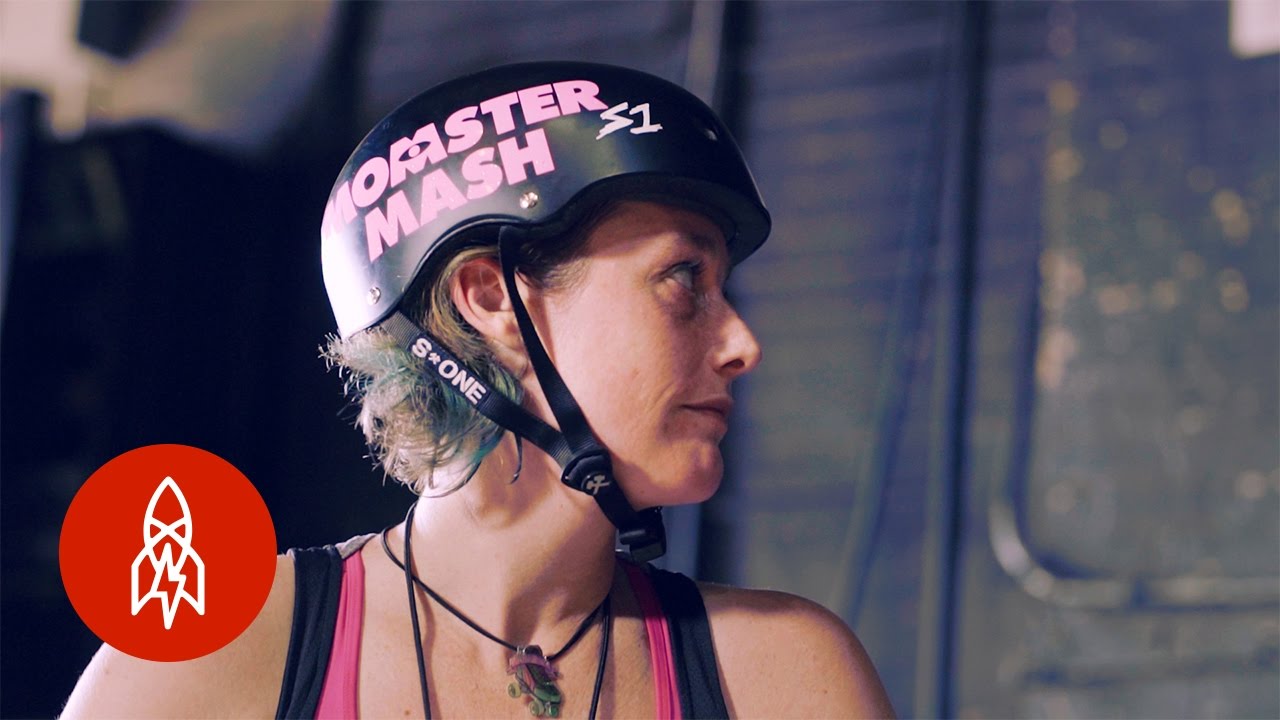 How To Become A Roller Derby Girl