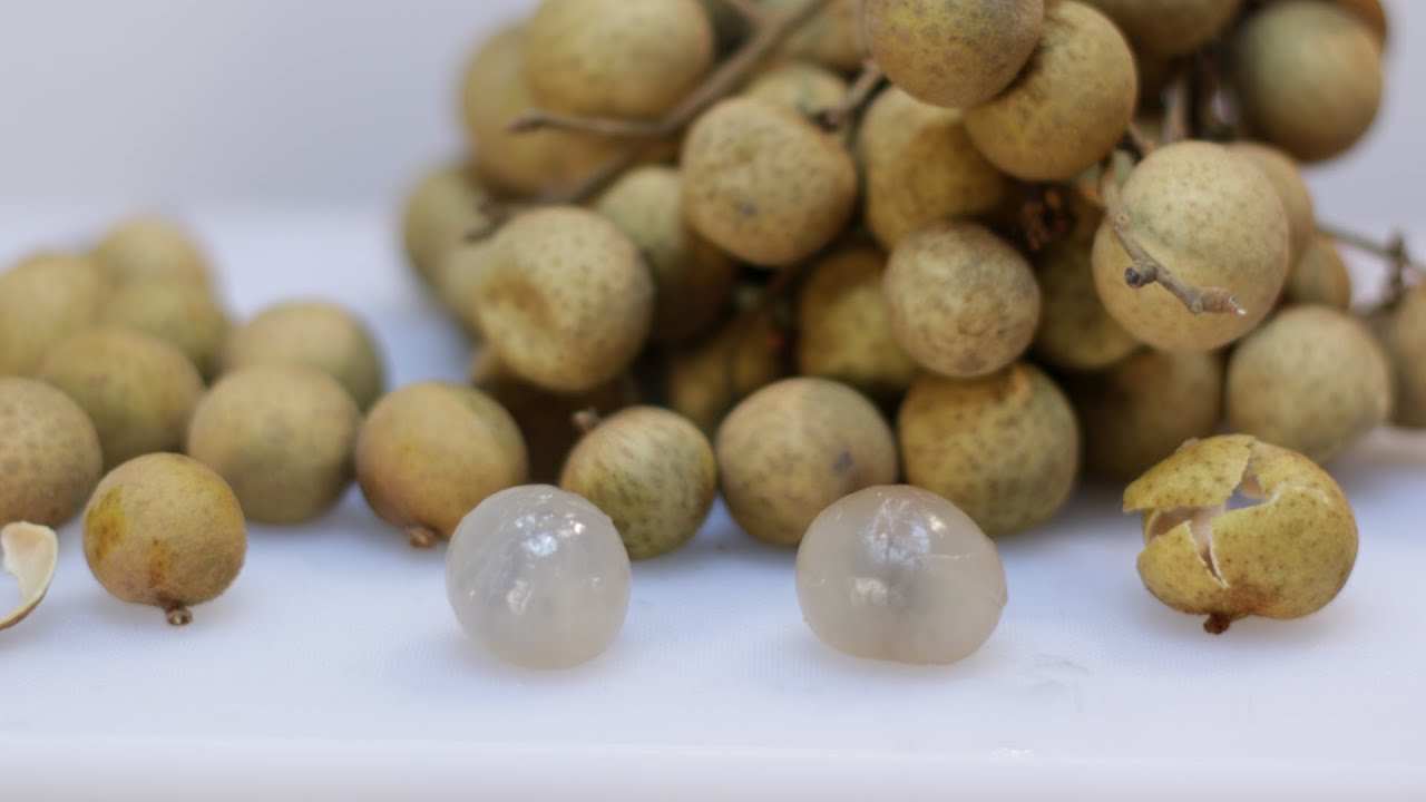 How To Eat A Longan