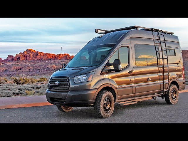 Ford Transit Van 4X4: Sức Mạnh Và Độ Bền Vượt Trội