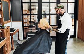 Hair Stylist Salary Per Year: What To Expect