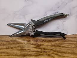 How To Sharpen Pampered Chef Kitchen Shears: A Simple Guide